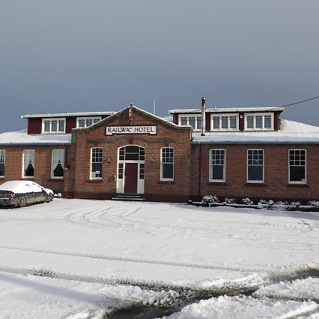 Mossburn Railway Hotel Buitenkant foto