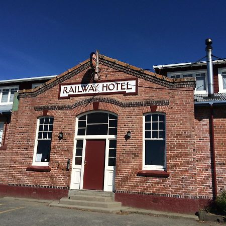 Mossburn Railway Hotel Buitenkant foto