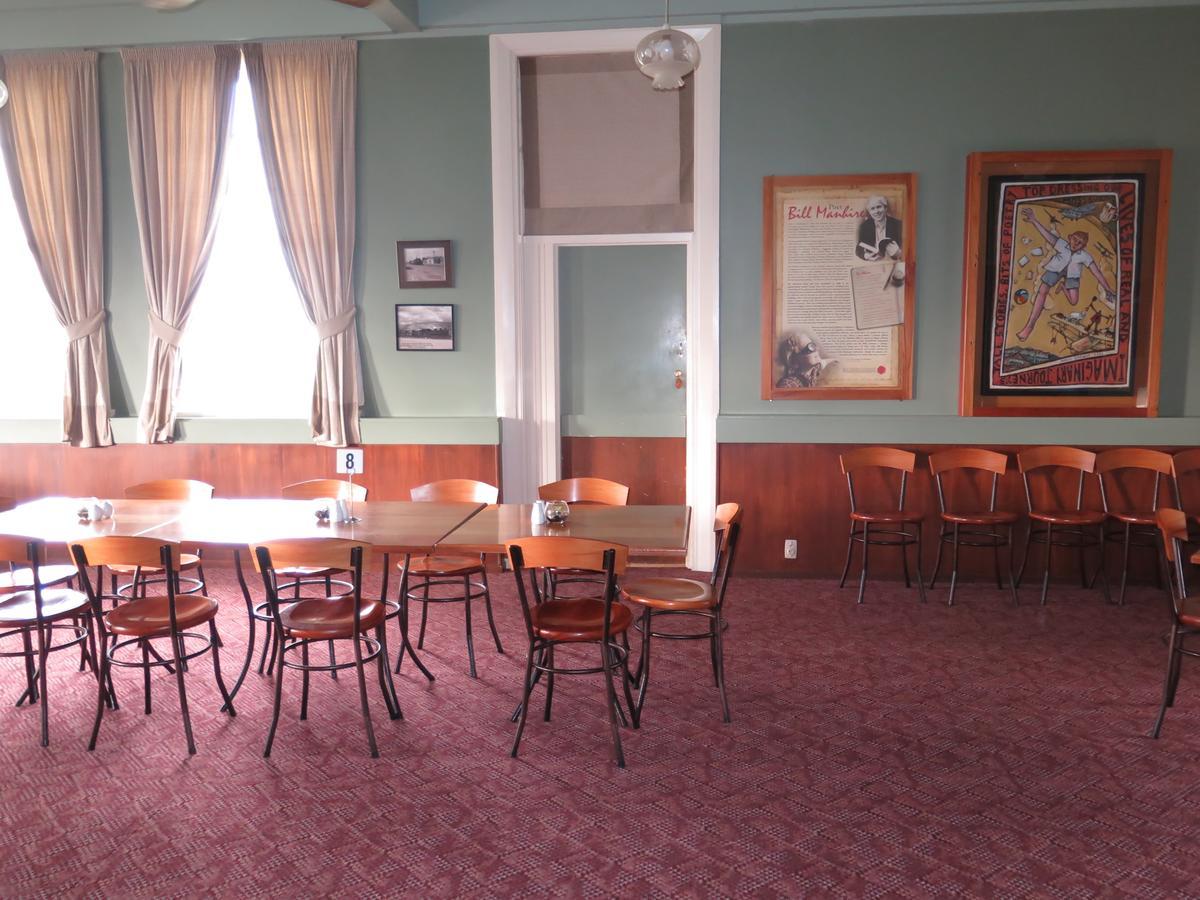 Mossburn Railway Hotel Buitenkant foto